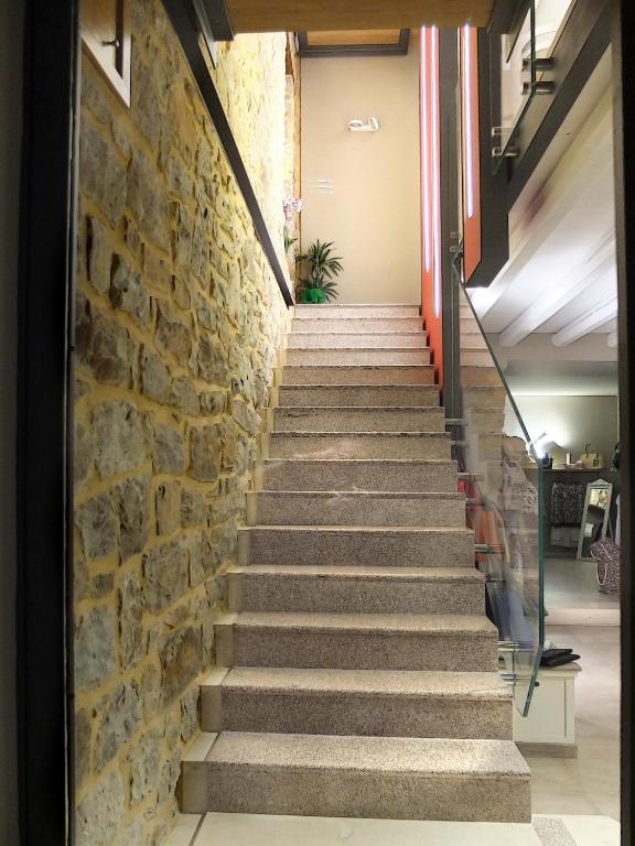 Kép Notti O' Tunn Luxury Rooms in centro szállásáról Geraci Siculóban a galériában