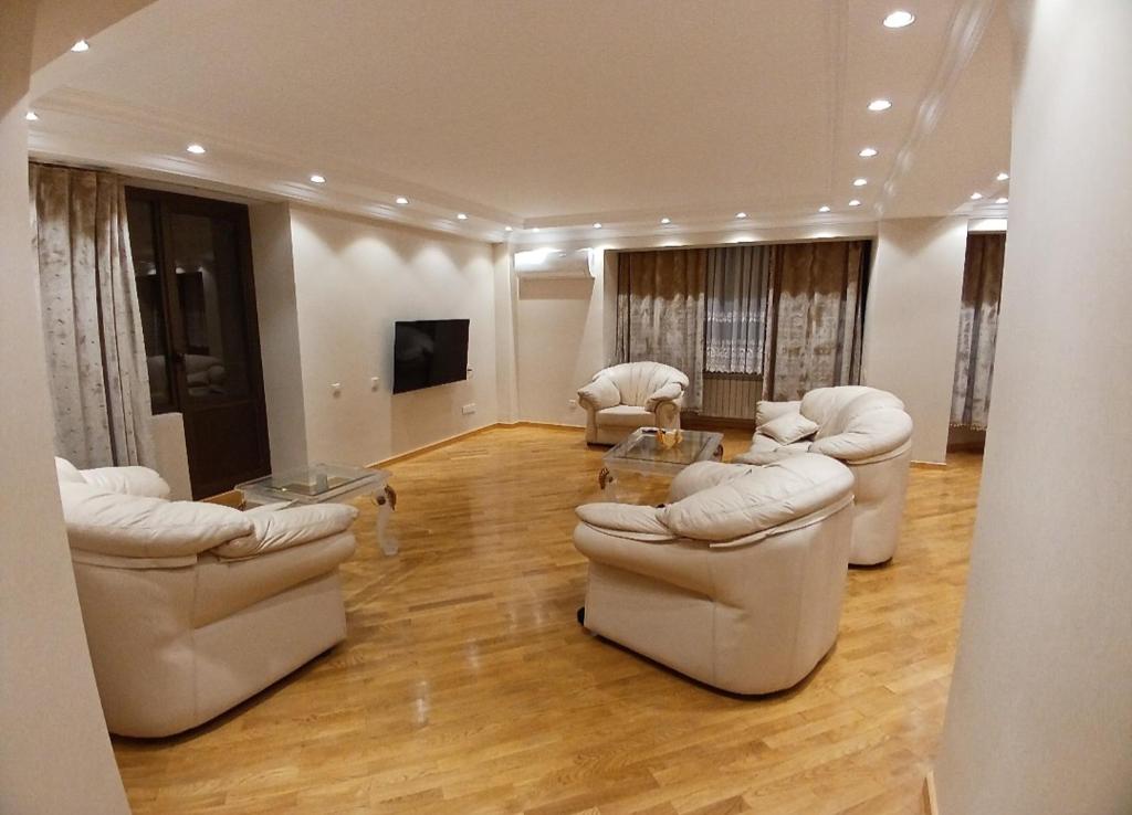 تصویر اتاق‌های F1 Luxury Apartment - تصویر ۲