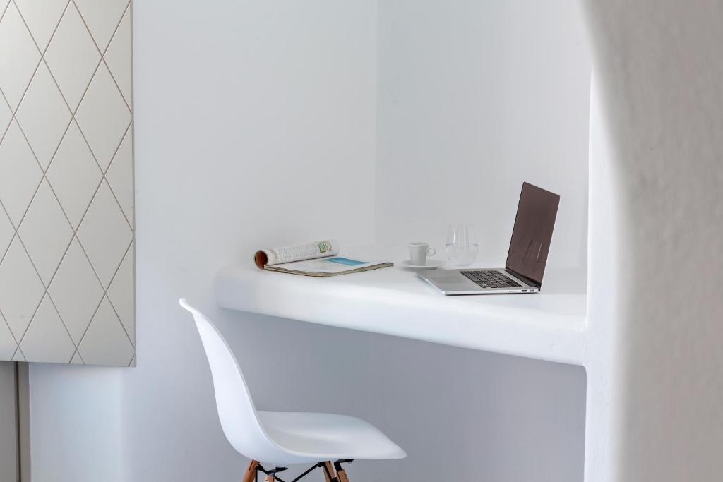 Skyfall Suites - Adults Only - 5