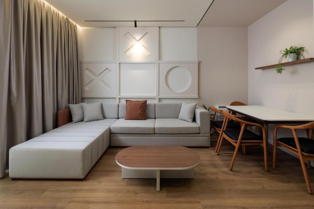 Tic Tac Toe Residence