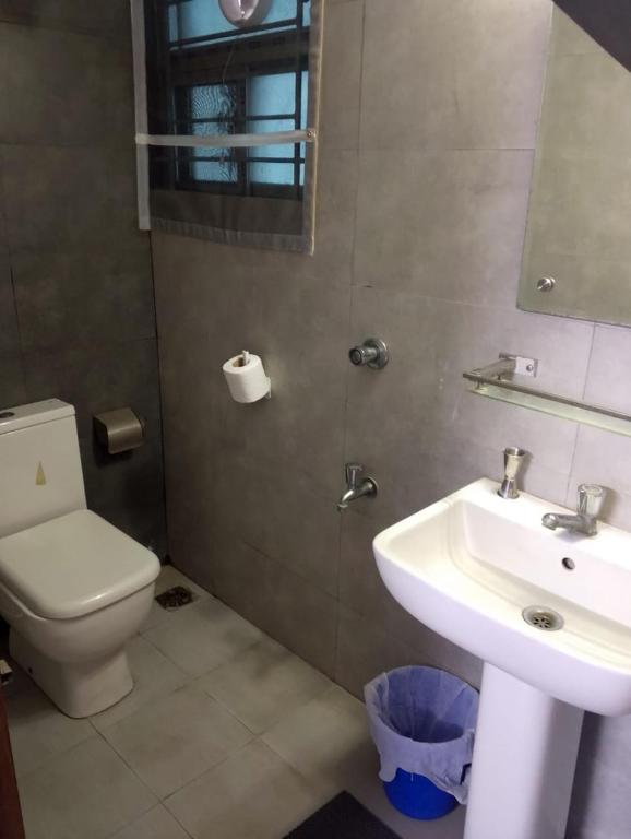 Affordable cozy room with attached washroom