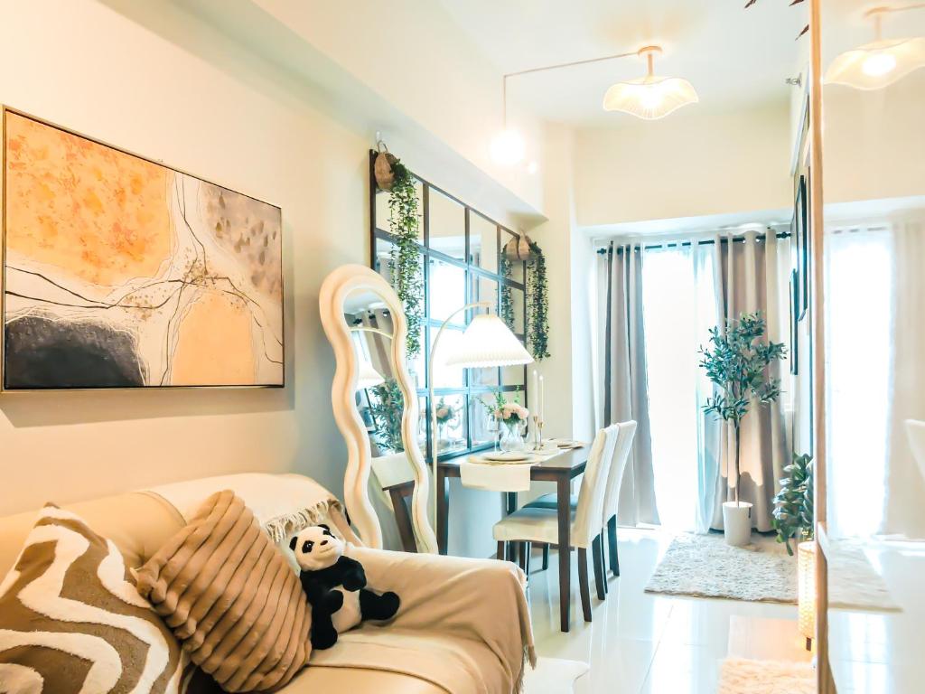 2,018 Penthouses for Sale in Singapore - PropertyGuru Singapore - Penthouse Locations Near Transport In City Center