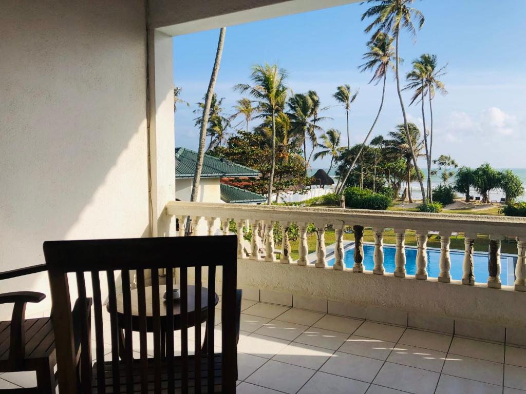 Crystal Villa Weligama - Deluxe Triple Room With Sea View