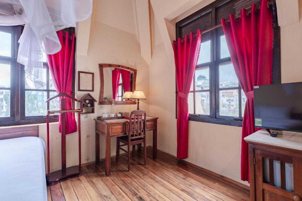 Grand Deluxe Nhìn Ra Thành Phố