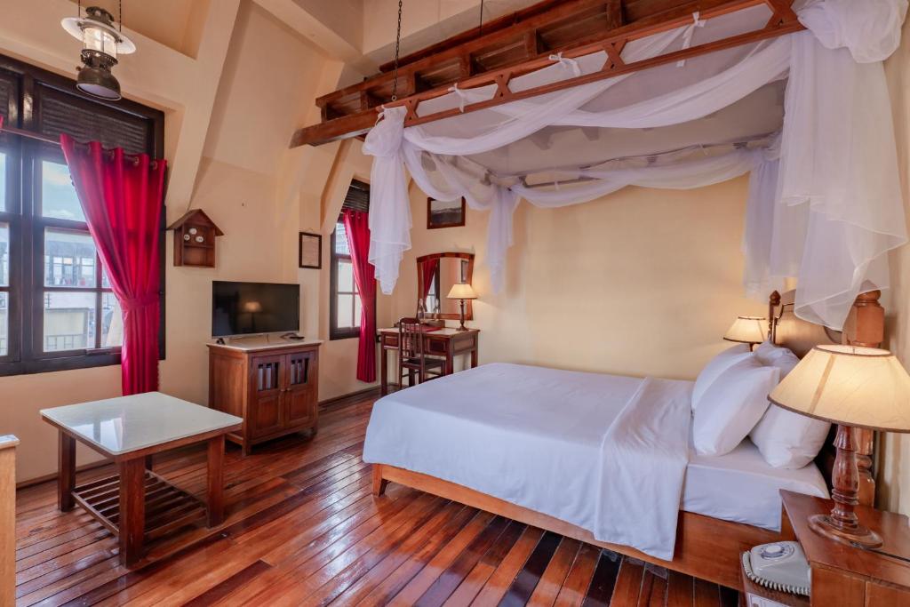 Phòng Deluxe Giường Đôi