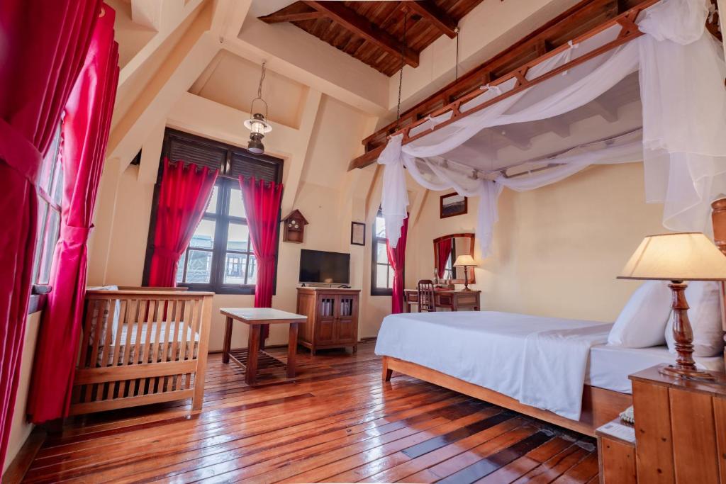 Phòng Deluxe Giường Đôi