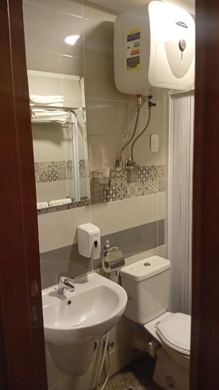 Royal Inn Residence - 14