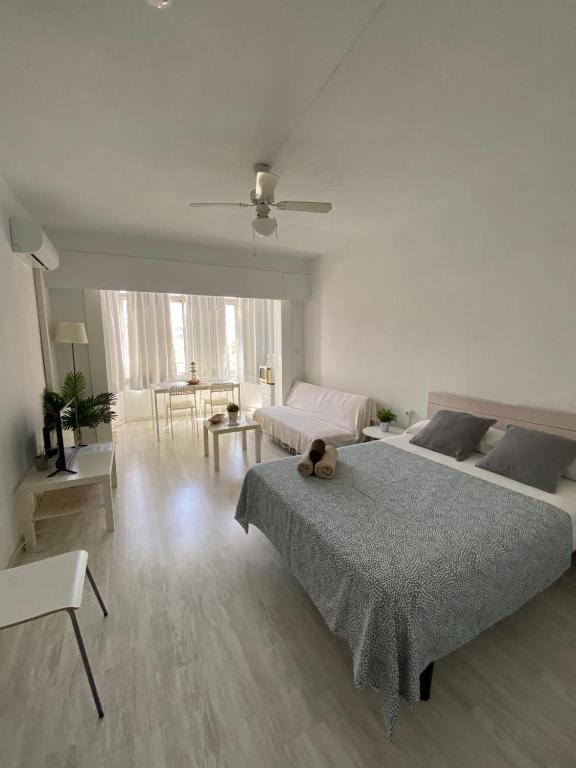 Torremolinos Centro Apartaestudio sin reformar súper precio