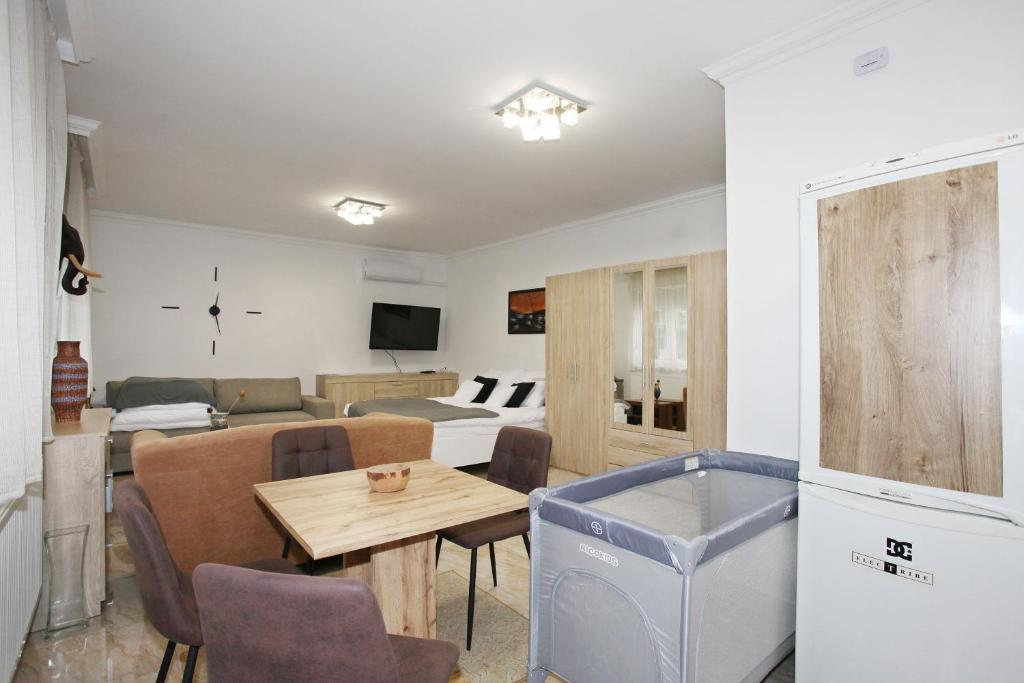 Hangjegy Apartman - Resim 4