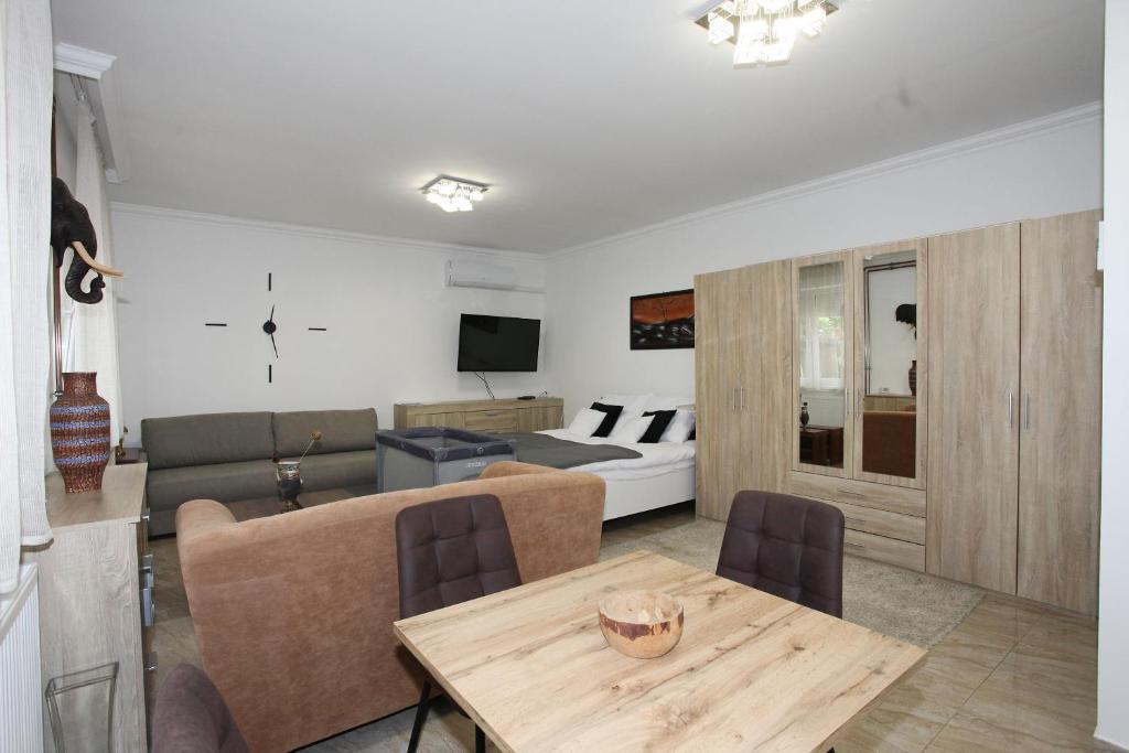 Hangjegy Apartman - Resim 17