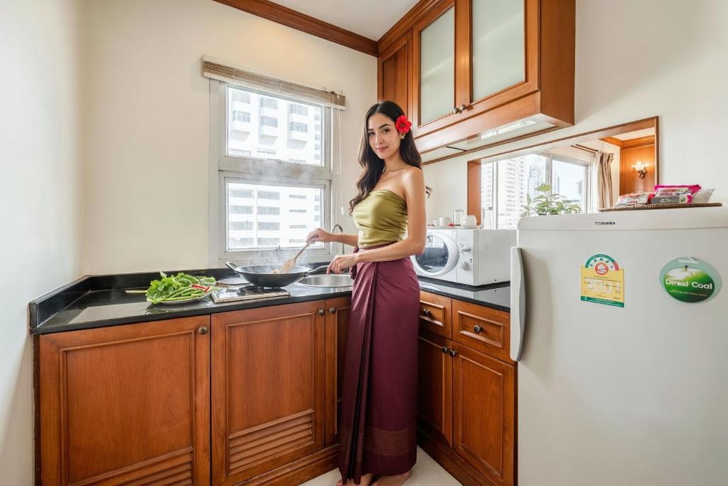 Studio Suite by Royal Ivory Nana - Resim 14