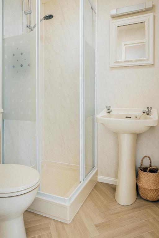 St Michaels House - Resim 17