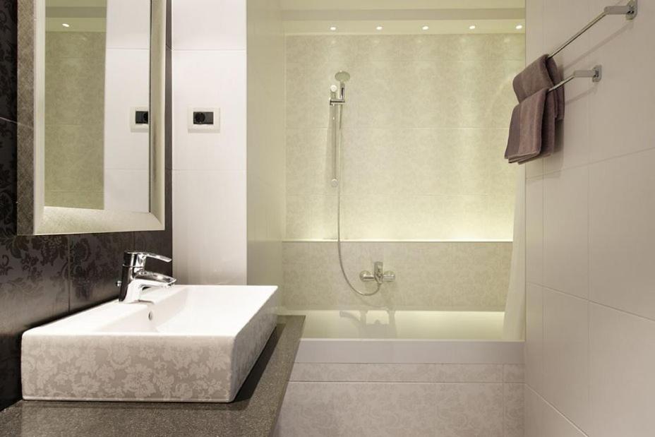 Koupelna v ubytování Marinela Suites