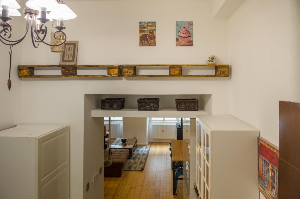 Kuchyň nebo kuchyňský kout v ubytování The Spot Apartment