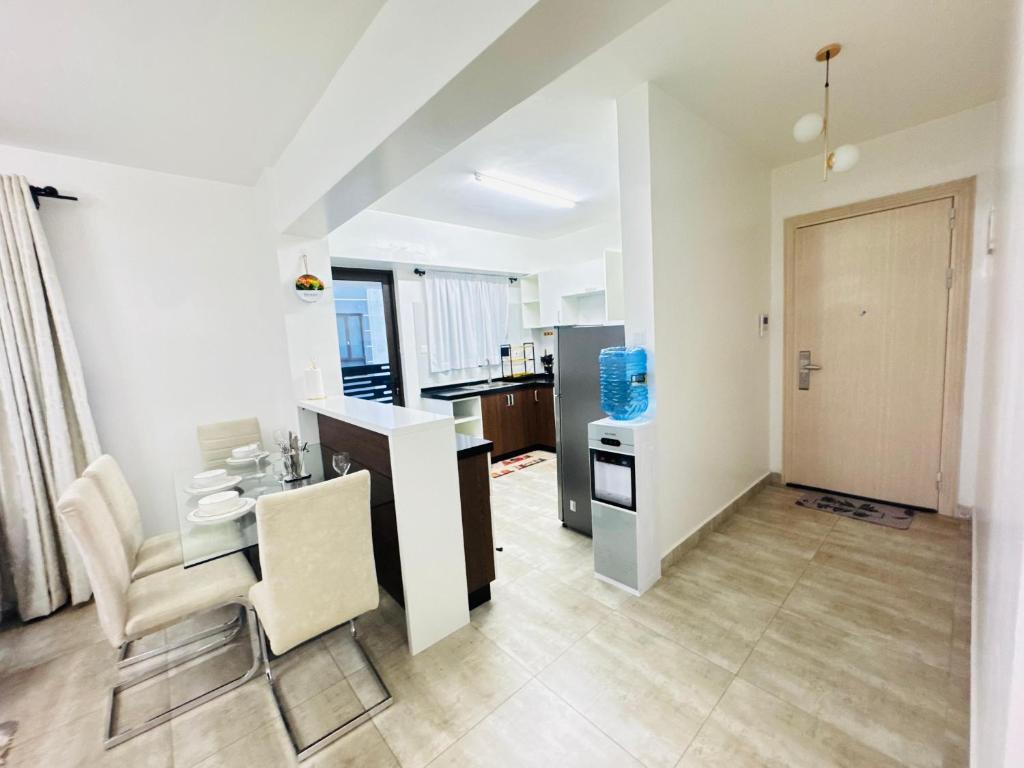 Kuchyň nebo kuchyňský kout v ubytování Comfy homes 2 bedroom Ngong road near Junction mall