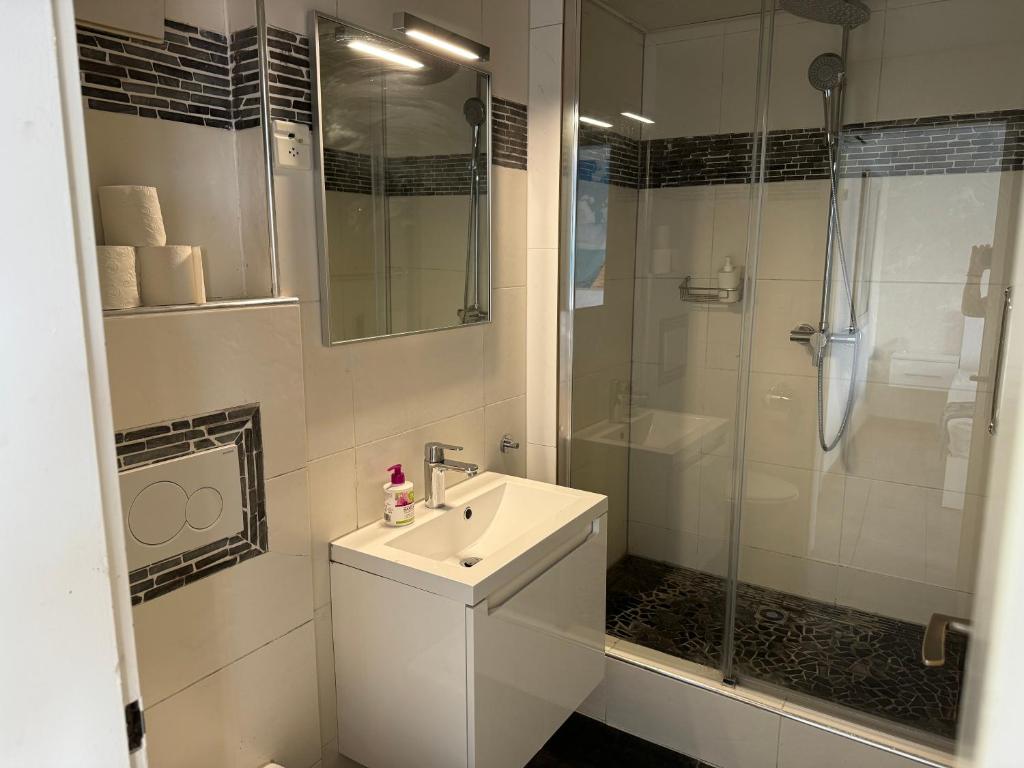 City Center Studio close to Zürich HB - Resim 32