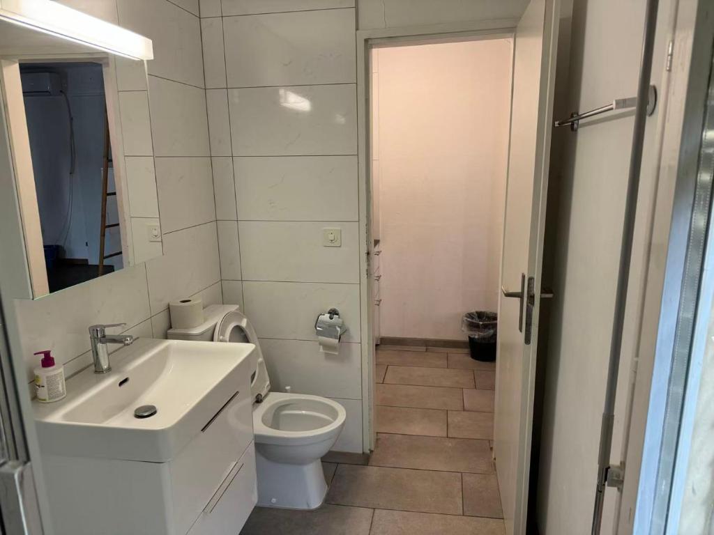 City Center Studio close to Zürich HB - Resim 40