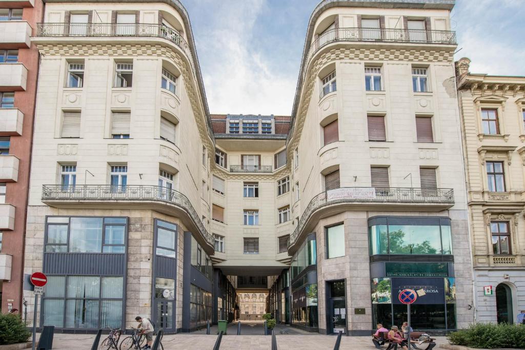 Budova, v ktorej sa apartmán nachádza
