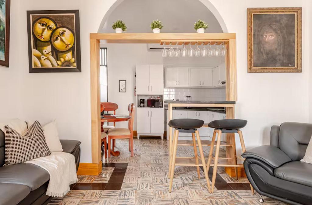 Kuchyň nebo kuchyňský kout v ubytování SDQ Colonial Zone, The best place that you can find