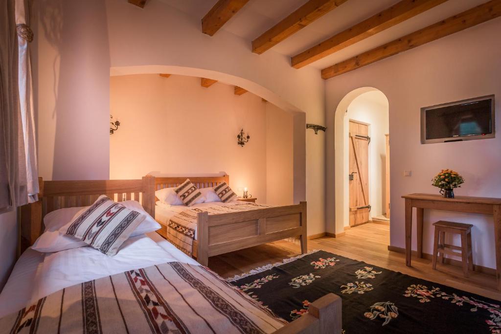 Hanul Vatra - Standard -Triple Room