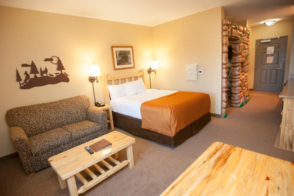 Great Wolf Lodge New England - Wolf Pup Den Suite