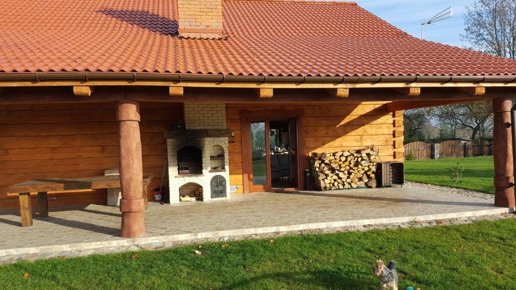 Budova, v ktorej sa dovolenkový dom nachádza