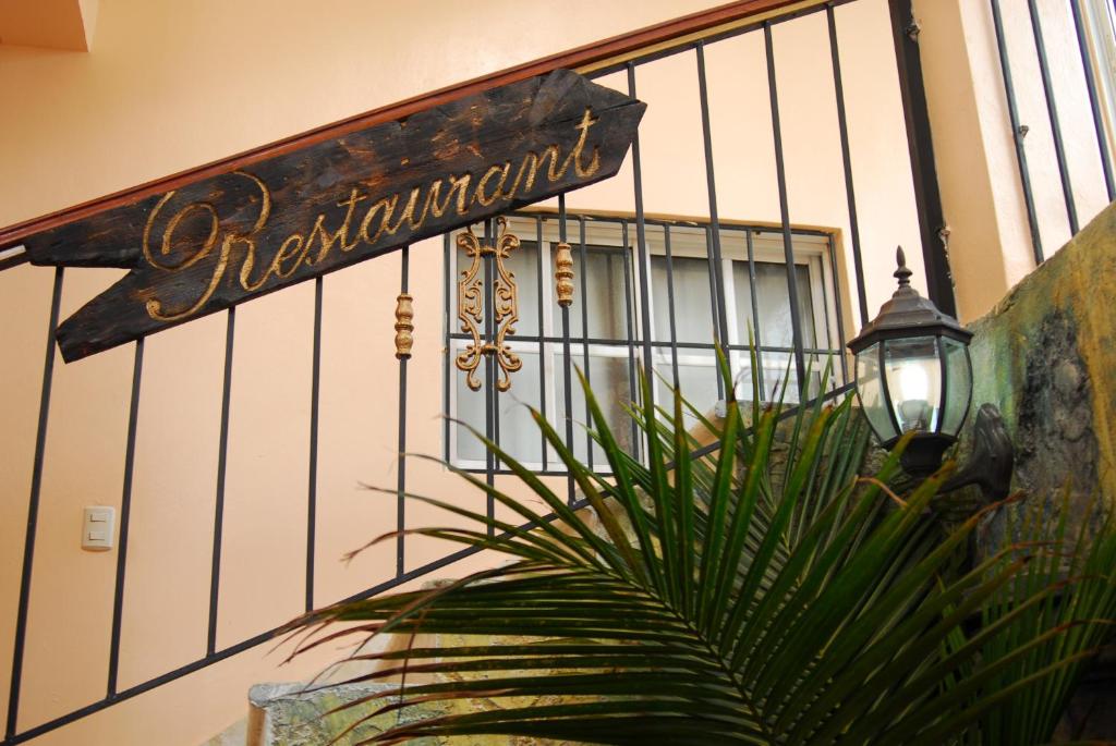 Certifikát, hodnocení, plakát nebo jiný dokument vystavený v ubytování Hotel Luis V Santo Domingo