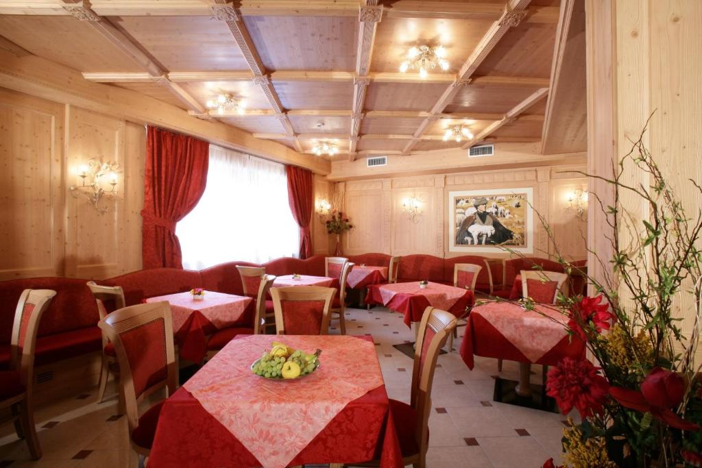 Posezení v ubytování Hotel Garni La Roccia
