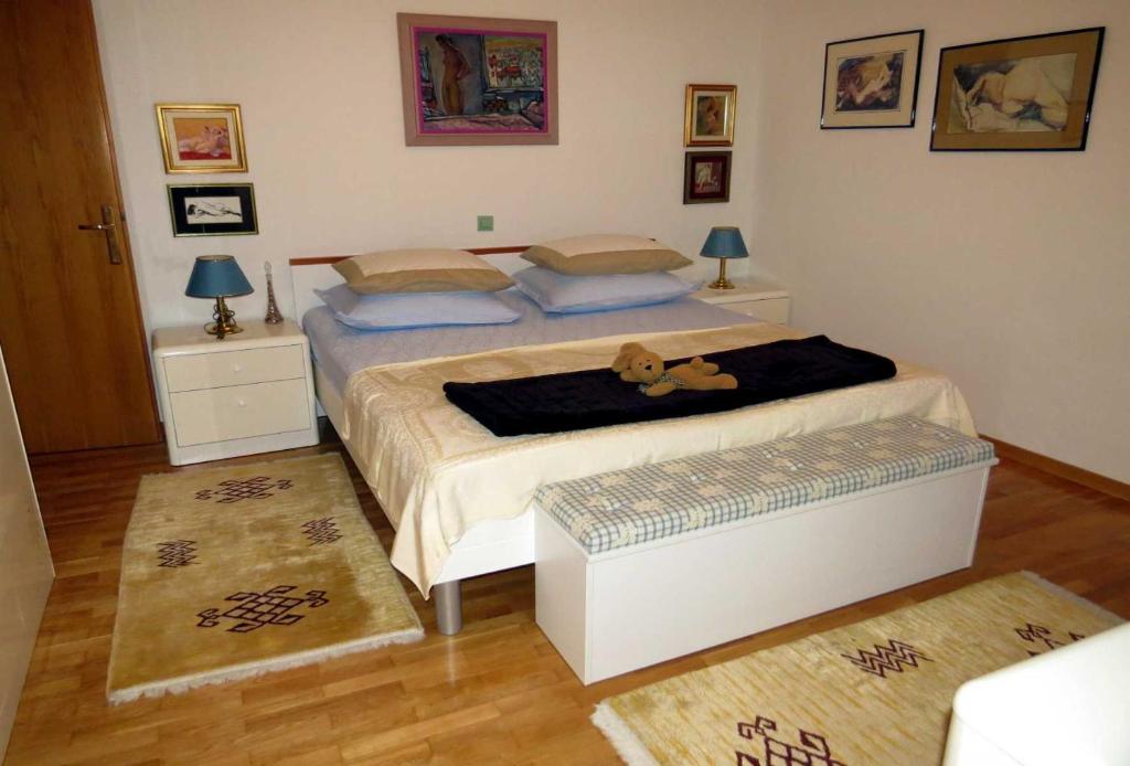 Postel nebo postele na pokoji v ubytování Rozita Seaside Relax Apartments