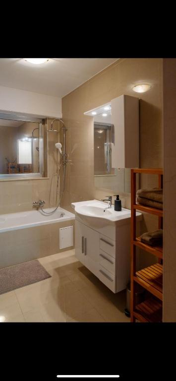 Core Luxembourg City - Bullseye - Resim 8