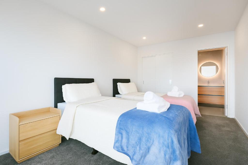 Modern 3 Bedroom for Families & Work Trips - Resim 19