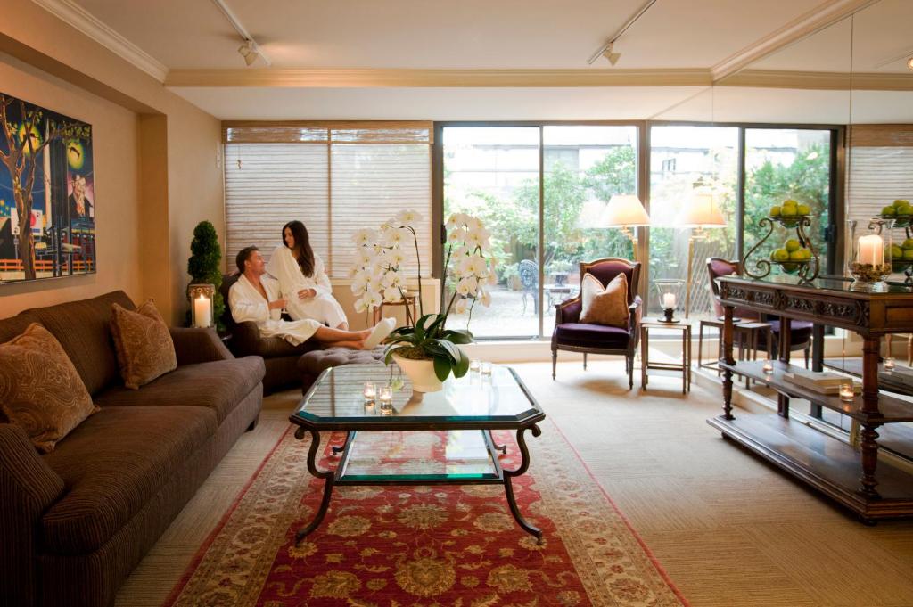 Wedgewood Hotel & Spa - Relais & Chateaux - Resim 41