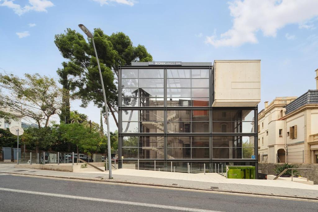 Ikonik Anglí - Resim 32