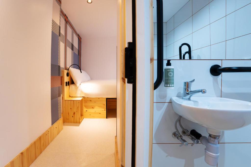 easyHotel Paddington - Resim 16