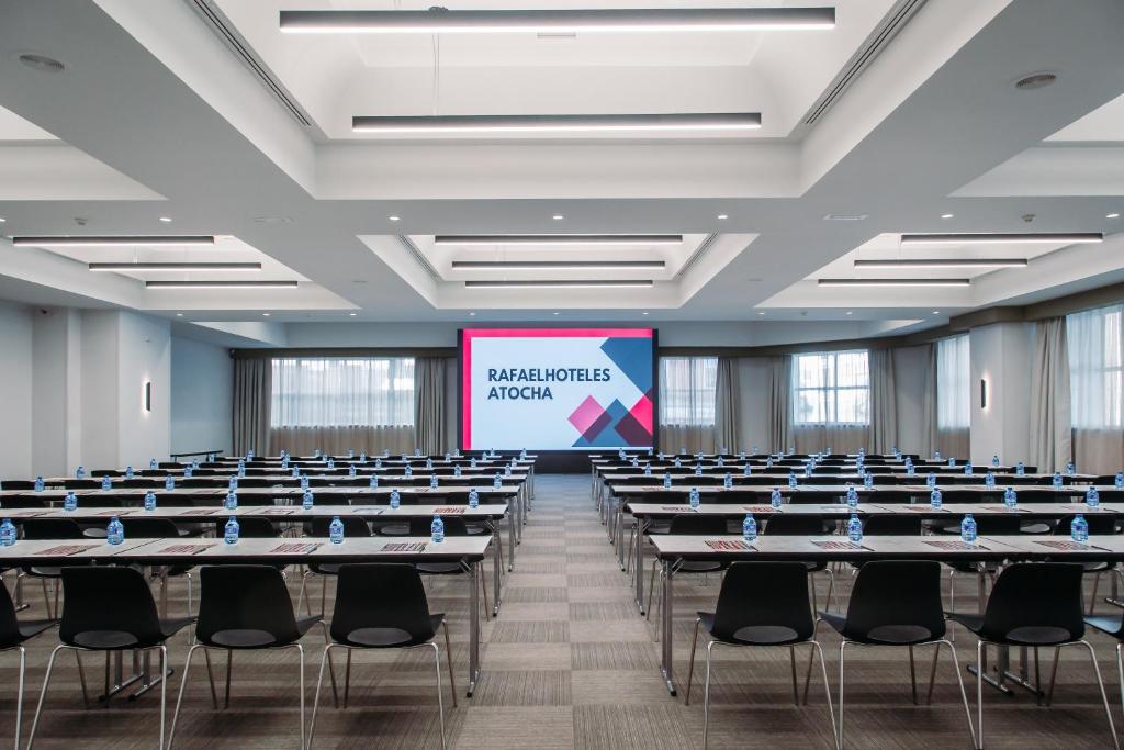 Rafaelhoteles Atocha - Resim 32
