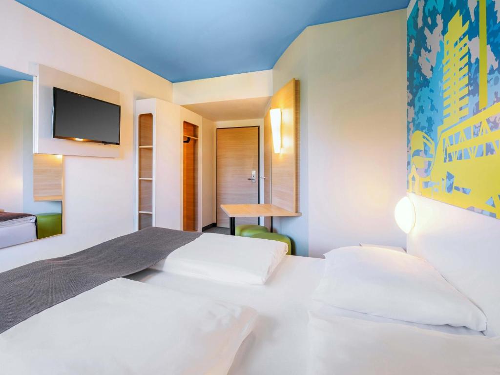 B&B Hotel Stuttgart-City - Resim 7