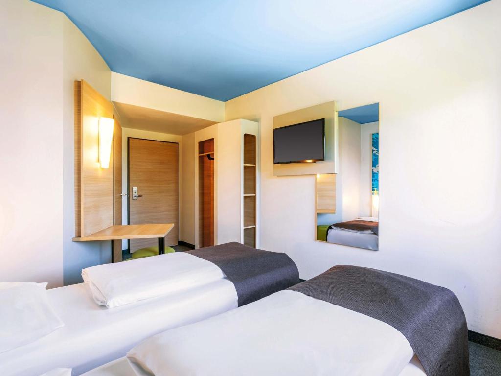 B&B Hotel Stuttgart-City - Resim 13