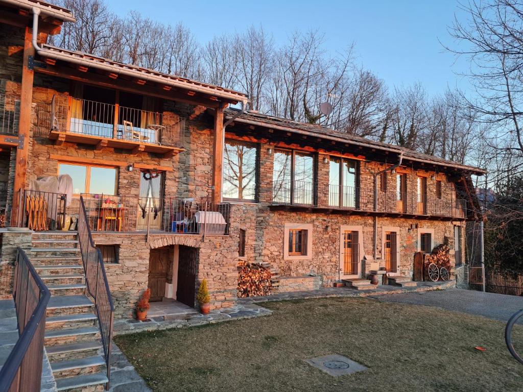 Budova, kde se prázdninový dům nachází