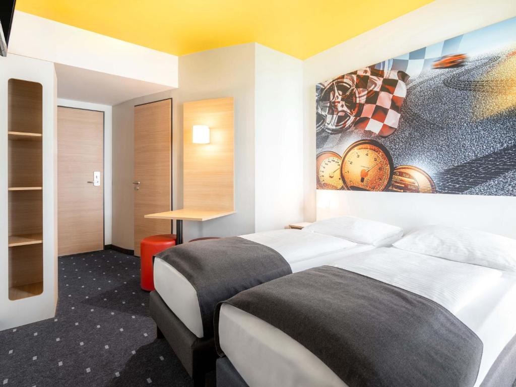 B&B Hotel Stuttgart-Zuffenhausen - 