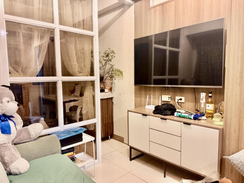 TV a/nebo společenská místnost v ubytování Levi & Moon's Home