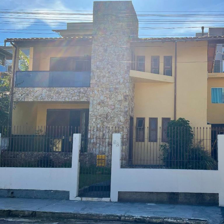 Apartamento no Andar Inferior na Praia da Vila em Imbituba - Housity