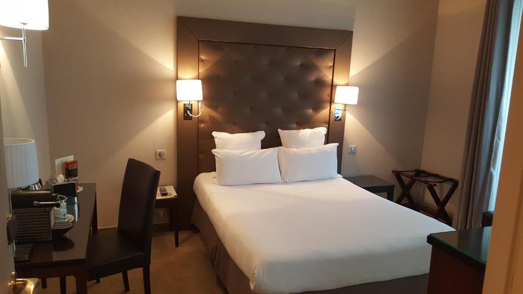 Hotel Saint Cyr Etoile - Resim 32