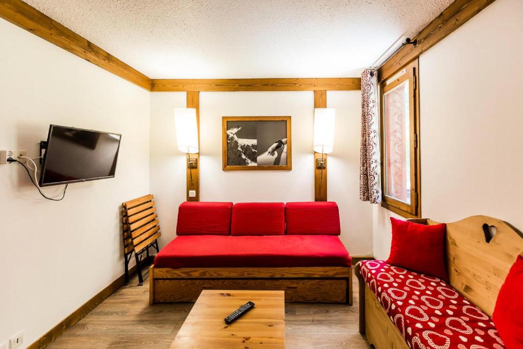 Μια τηλεόραση ή/και κέντρο ψυχαγωγίας στο CHALET DE MONTCHAVIN - Studio pour 4 Personnes MAE-9193