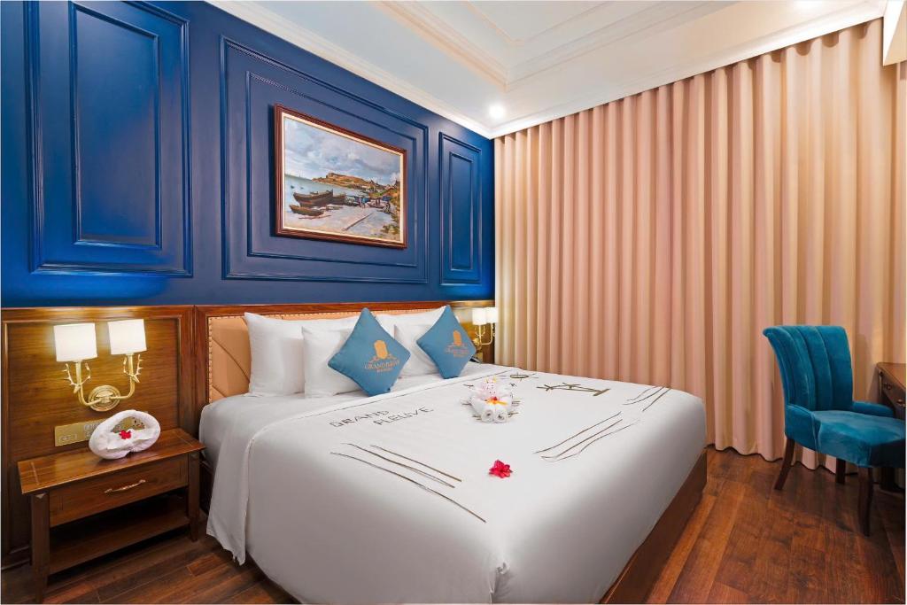 Grand Fleuve Boutique - 1