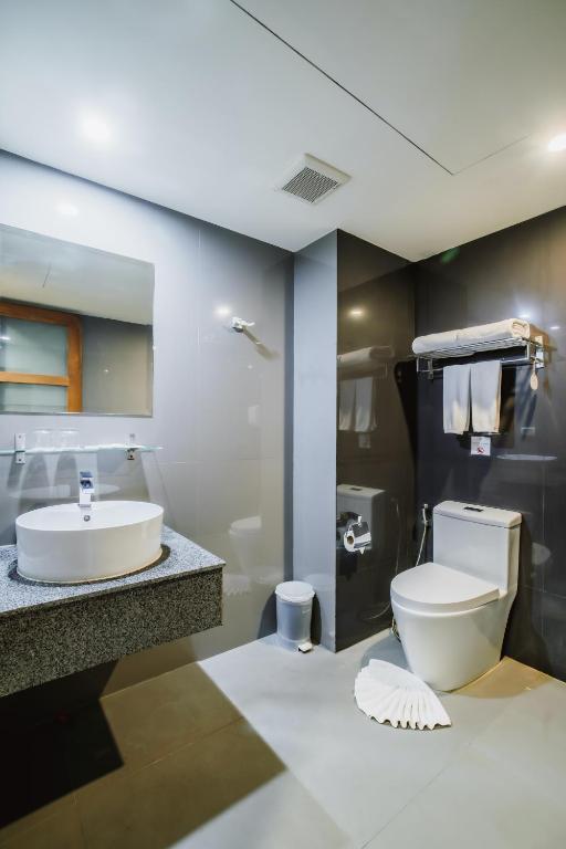 The Lunar Patong - Resim 11