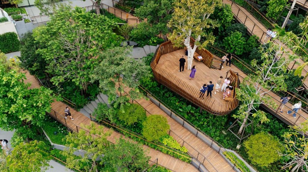 Dusit Thani Bangkok photo