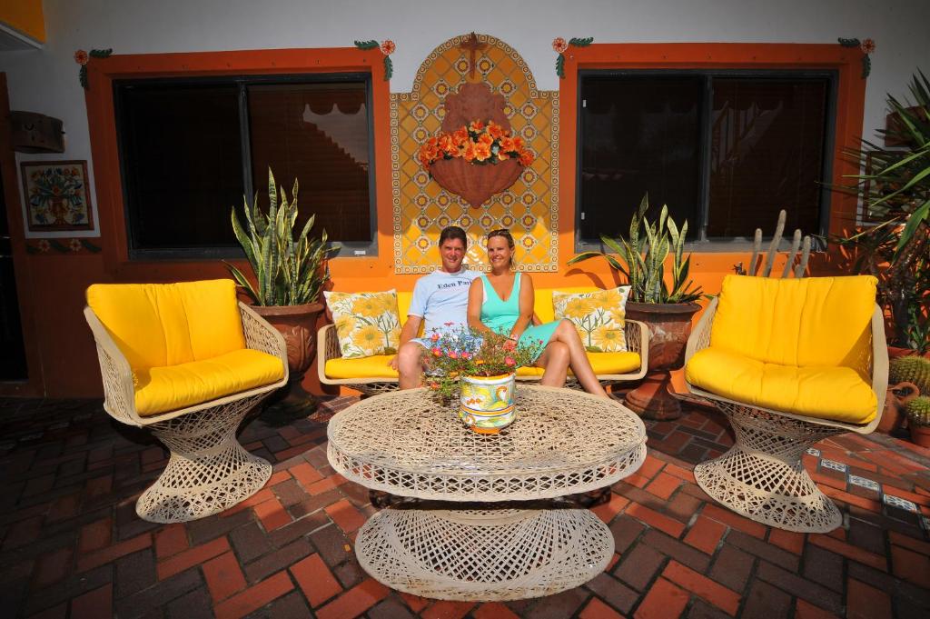 Posezení v ubytování Blue Seas Courtyard