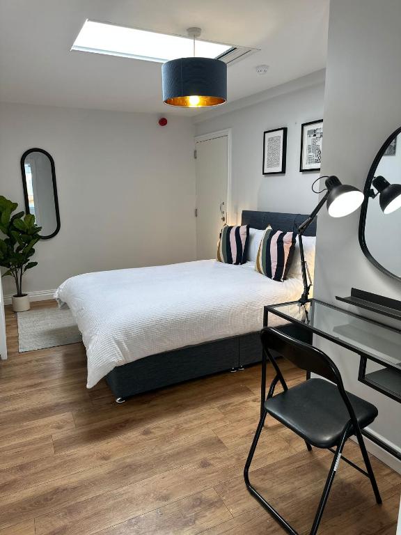 Ocho Homes Lux By Eight Continents, Belfast