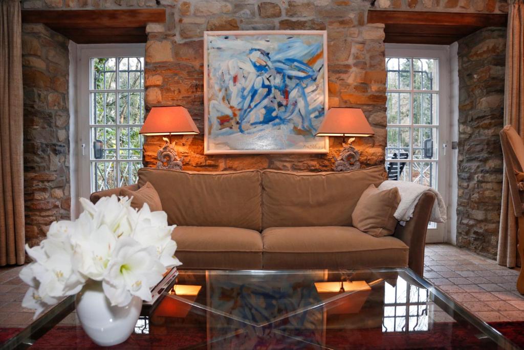 Schlosshotel Hugenpoet - Resim 2