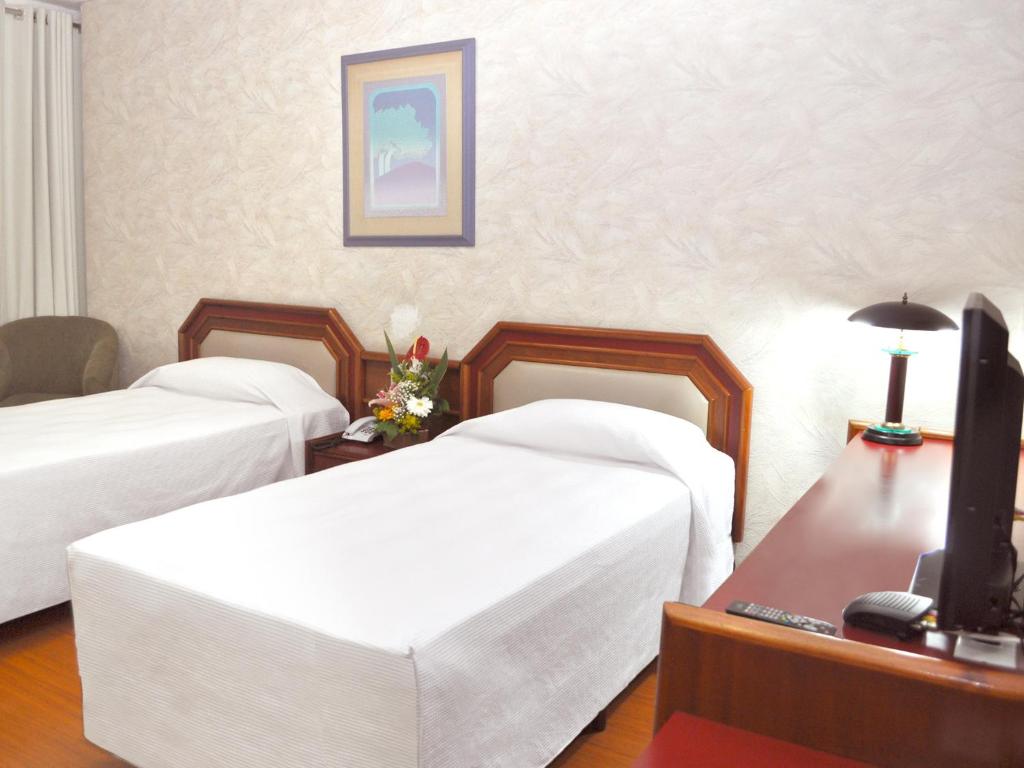 Caravelle Palace Hotel